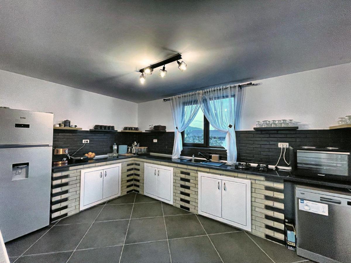 Casa Din Podirei Villa Capu Cimpului Ngoại thất bức ảnh